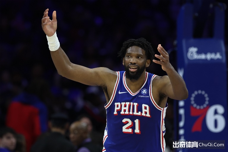 赛季激战正,负背后,谁能领跑得,博鱼体育官网,博鱼体育app,博鱼体育APP下载