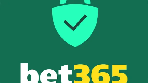 东契奇里夫斯同创25+5+5壮举，三分命中，三人组成历史首次佳话